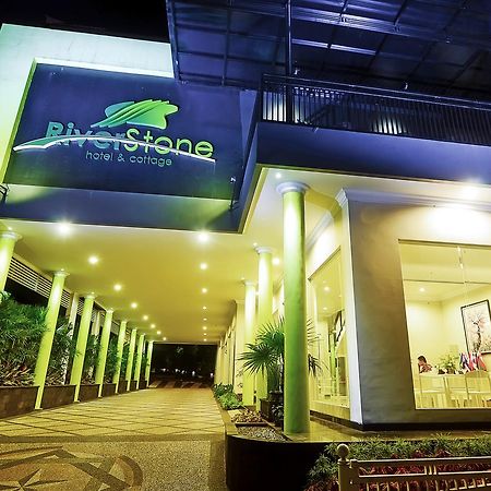 באטו Riverstone Hotel & Cottage מראה חיצוני תמונה