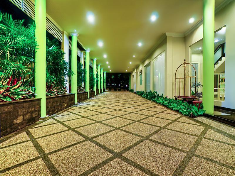 באטו Riverstone Hotel & Cottage מראה חיצוני תמונה