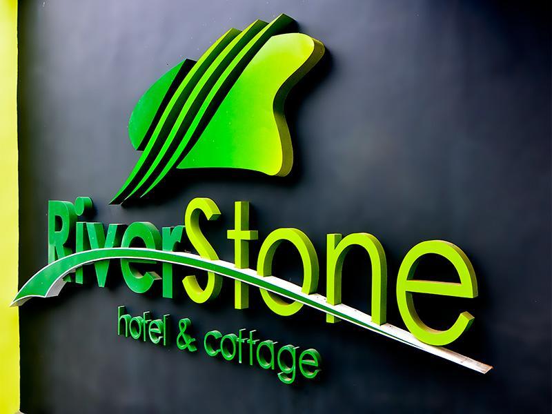 באטו Riverstone Hotel & Cottage מראה חיצוני תמונה
