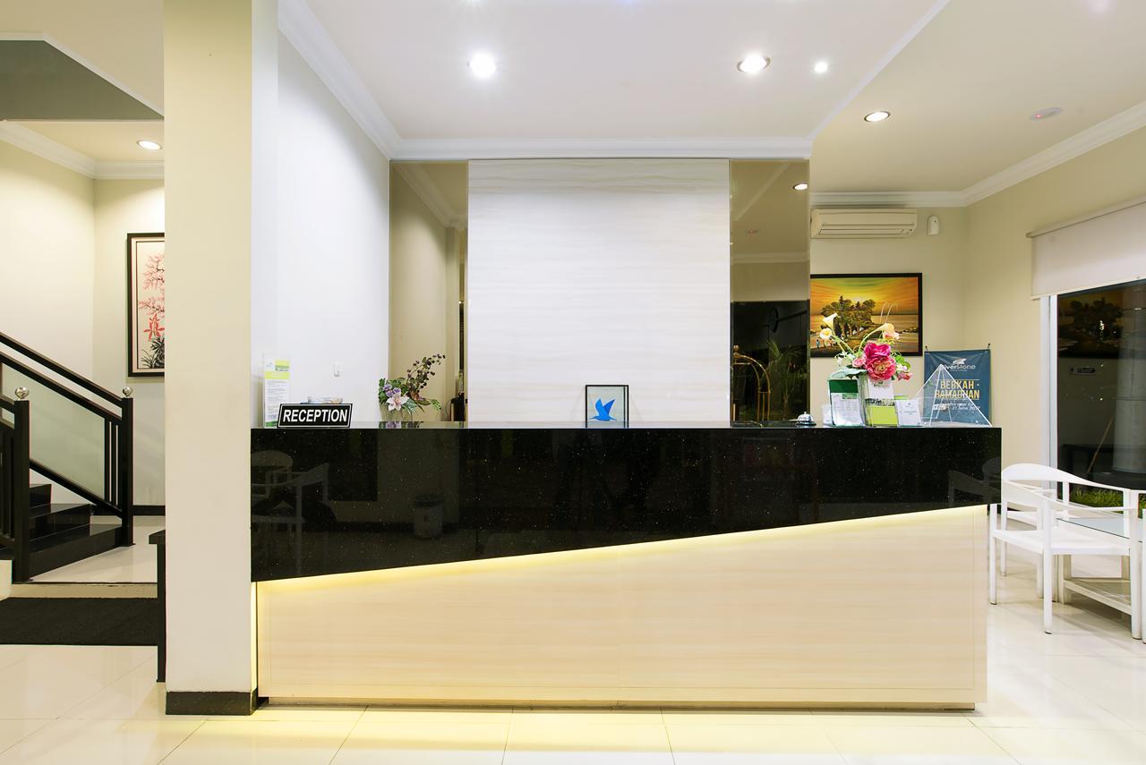 באטו Riverstone Hotel & Cottage מראה חיצוני תמונה