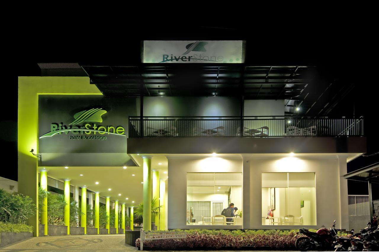 באטו Riverstone Hotel & Cottage מראה חיצוני תמונה