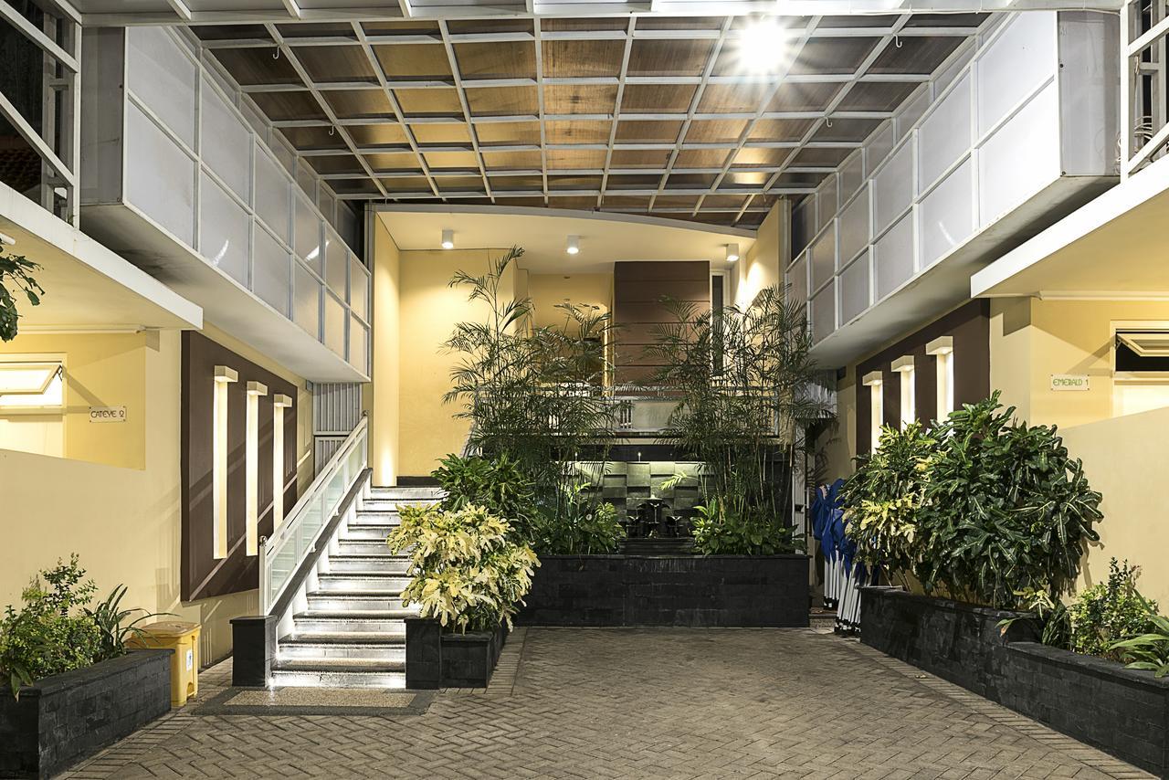 באטו Riverstone Hotel & Cottage מראה חיצוני תמונה