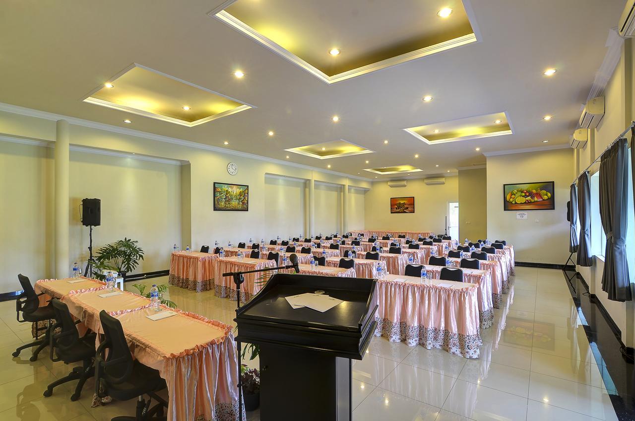 באטו Riverstone Hotel & Cottage מראה חיצוני תמונה